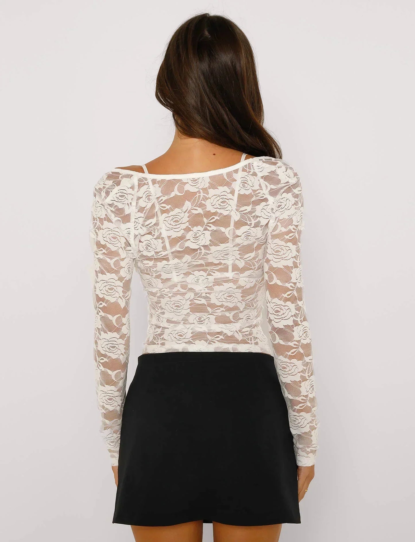 Geralindea - Elegante Doorschijnende Kanten Top met Bloemenpatroon