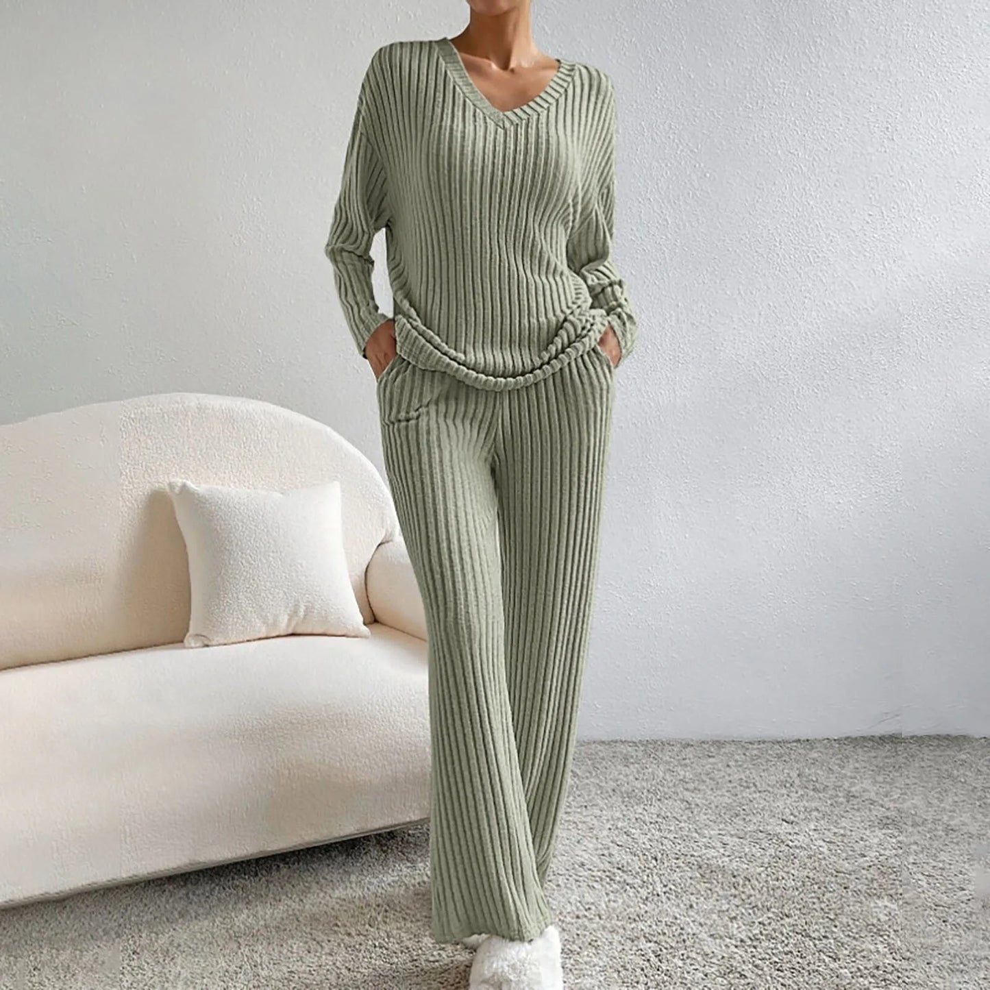 Lena – Stijlvolle Gebreide Set met V-hals